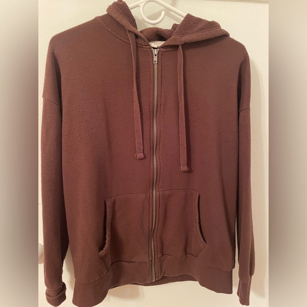 Brown hoodie with zipper from PINK ROSE